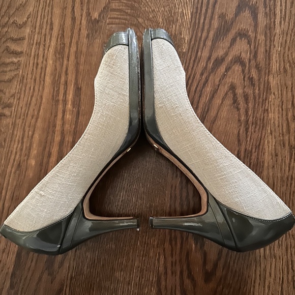 Cole Haan Nike Air Spectator Two Tone Peep Toe Platform Pumps - Size 7B - Picture 7 of 12